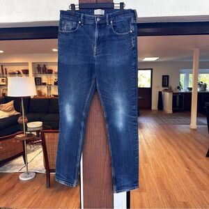 EVERLANE Men's slim blue wash denim. 139393 - The Slim Fit Stretch denim 33x32